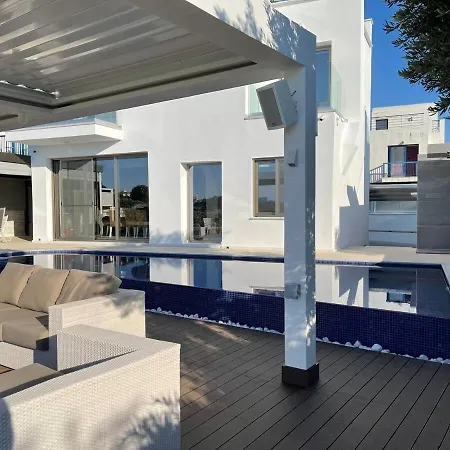 Βίλα Sirena Beachfront Beauty *