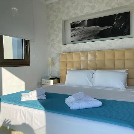 Βίλα Sirena Beachfront Beauty *