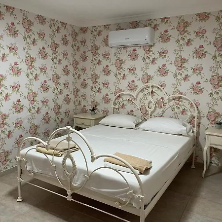 Sirena Beachfront Beauty